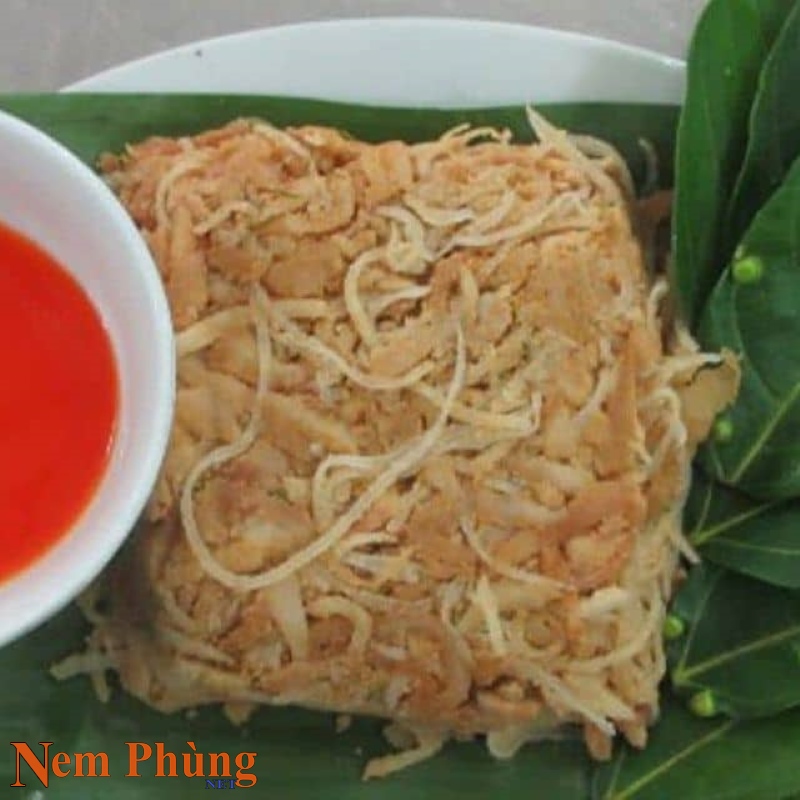 Nem Phùng ngon chỉ có nem ở thị trấn Phùng