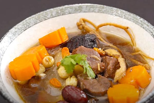 bắp bò làm món gì ngon hầm thuốc bắc