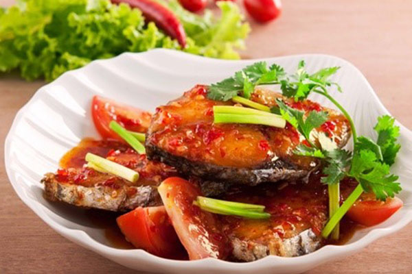 cá thu sốt cà chua
