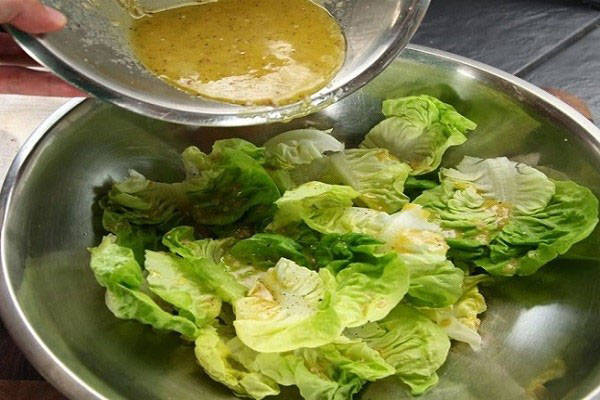 cách làm bò bít tết bằng chảo