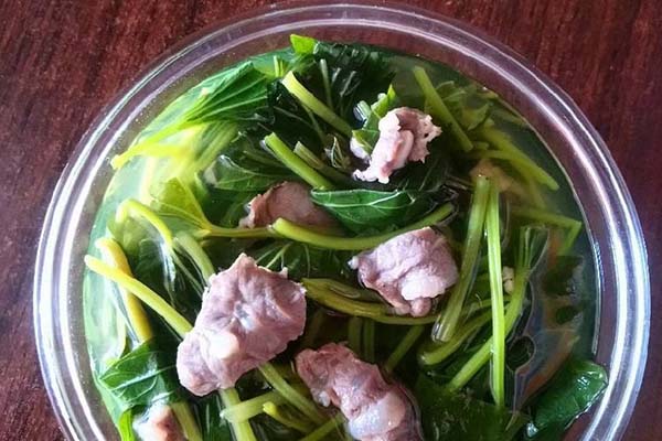 canh rau lang bắp bò