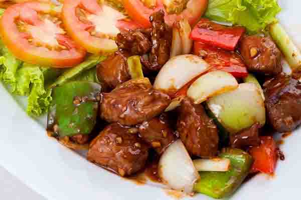 gầu bò làm món gì ngon xào rau củ