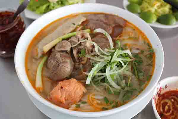 gầu bò nấu gì ngon bún bò nam bộ