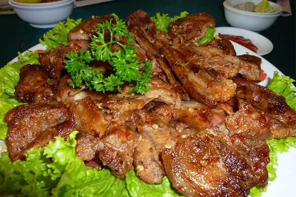heo rừng nướng ngũ vị