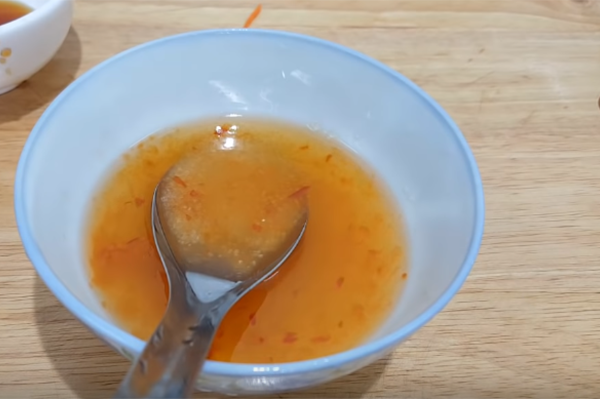 nước chấm trộn gỏi ngó sen gà