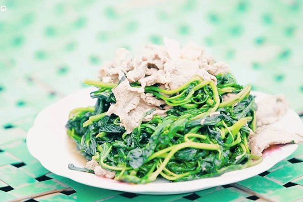 thịt bò xào rau rau tầm bóp xào thịt bò